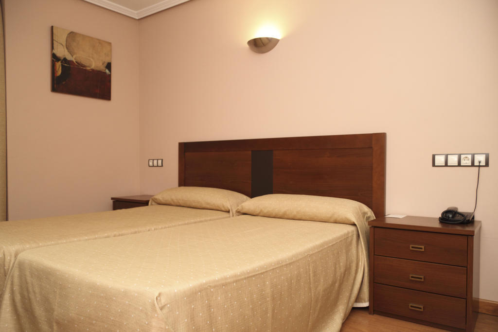 Hotel Restaurante Casa Pipo Tuña Zewnętrze zdjęcie