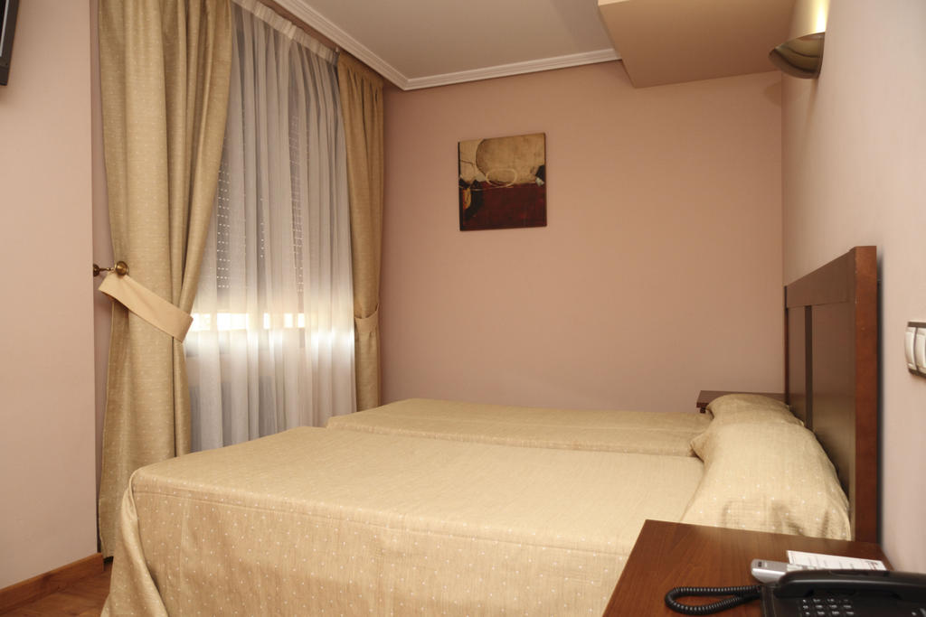 Hotel Restaurante Casa Pipo Tuña Zewnętrze zdjęcie
