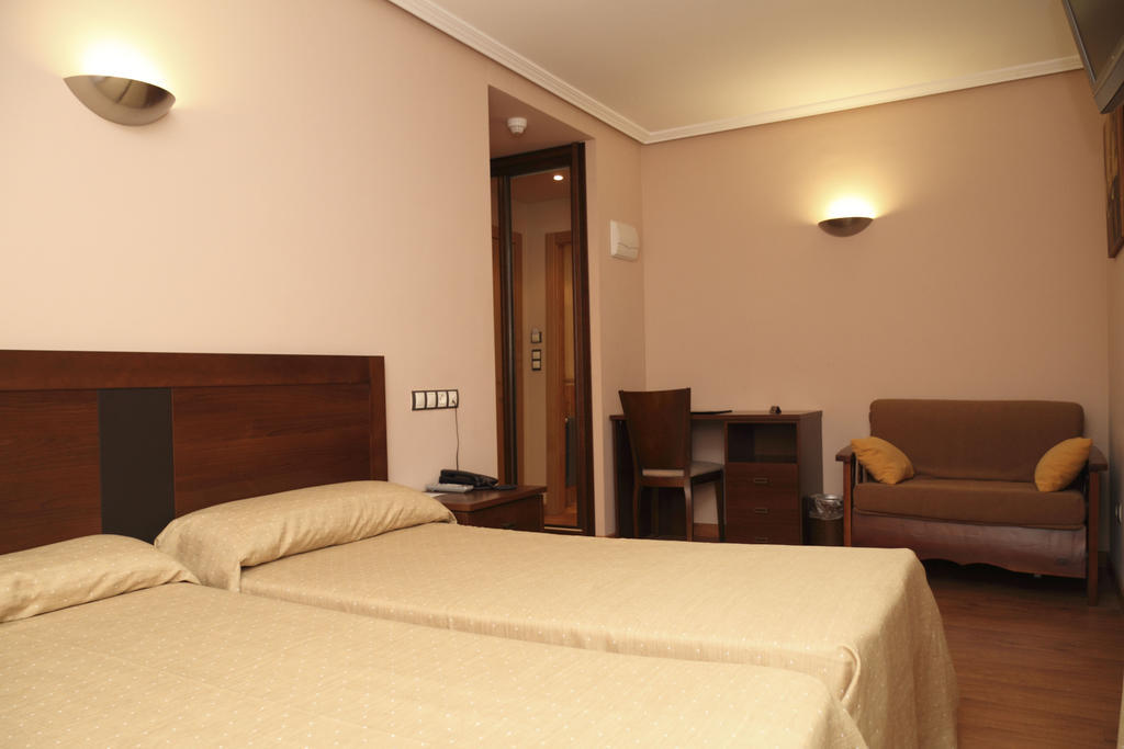 Hotel Restaurante Casa Pipo Tuña Zewnętrze zdjęcie